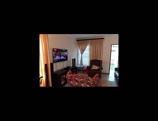 3 BEDROOM FREEHOLD FOR SALE IN HEATHERVIEW